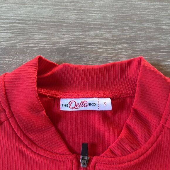 The Delta Box 2-Piece Ribbed 1/4 Zip Active Legging Set CL8 Red Size S NWT - Picture 5 of 5